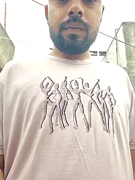 soniriyaa010101 online show from 8, 4, 2026