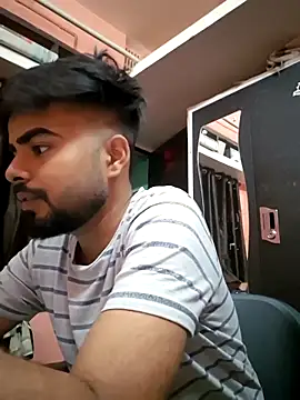 soniriyaa010101 online show from 2, 4, 2026