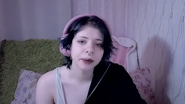 Snapshot of Alice_Zev chatting on 25, 4, 2026 Alice Zev online show from 25, 4, 2026
