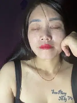 chipp-bong online show from 10, 11, 2025