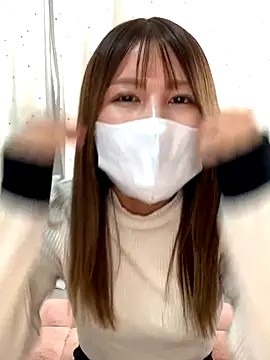 Snapshot of -Hikari-00- chatting on 4, 11, 2025 -Hikari-00- online show from 4, 11, 2025