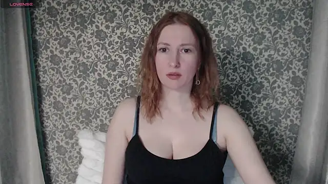 Snapshot of LesanaMagic chatting on 18, 2, 2025 LesanaMagic online show from 18, 2, 2025
