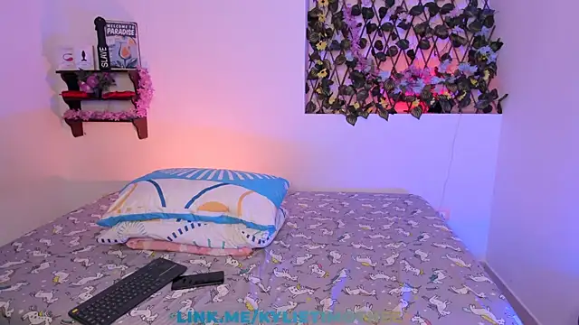 kylietimothee online show from 28, 5, 2026