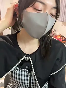 Snapshot of naginagisan chatting on 25, 5, 2026 naginagisan online show from 25, 5, 2026