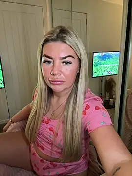 EmilyKingg online show from 13, 9, 2025