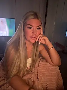 EmilyKingg online show from 29, 9, 2025