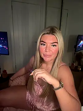 EmilyKingg online show from 14, 9, 2025