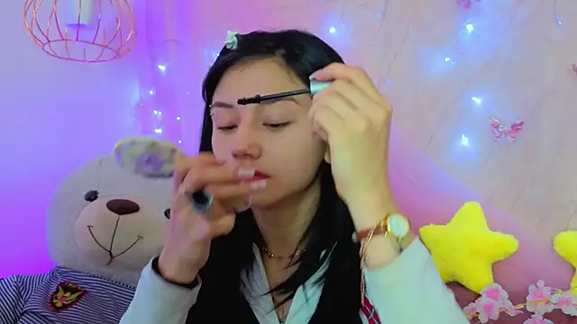 april bennett online show from 18, 2, 2026