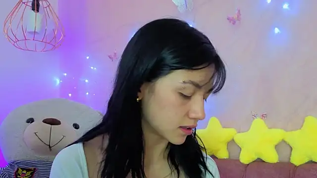 april bennett online show from 16, 1, 2026