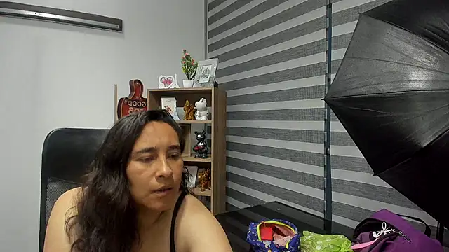 Snapshot of LeilaSmith_ chatting on 6, 7, 2026 LeilaSmith online show from 6, 7, 2026