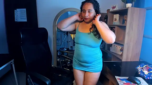 Snapshot of LeilaSmith_ chatting on 2, 6, 2026 LeilaSmith online show from 2, 6, 2026