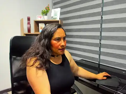 Snapshot of LeilaSmith_ chatting on 1, 7, 2026 LeilaSmith online show from 1, 7, 2026