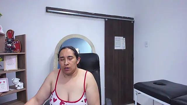Snapshot of LeilaSmith_ chatting on 15, 5, 2026 LeilaSmith online show from 15, 5, 2026