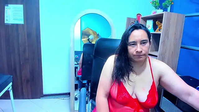 Snapshot of LeilaSmith_ chatting on 16, 6, 2026 LeilaSmith online show from 16, 6, 2026