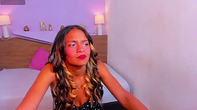 BiancaEmber9 online show from 29, 9, 2025