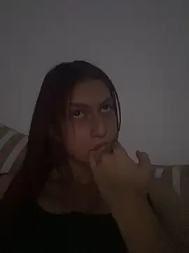 Caroline daring online show from 11, 3, 2026