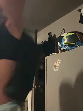 Caroline daring online show from 27, 3, 2026