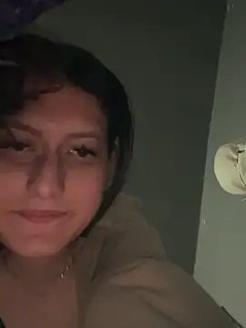 Caroline daring online show from 4, 4, 2026