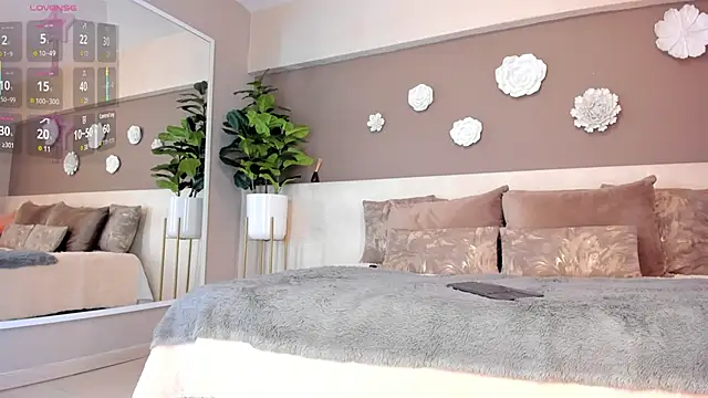 VictoriaShelby online show from 17, 2, 2026