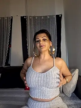 Pillango1212 online show from 12, 1, 2026