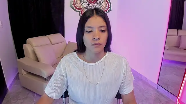 Candy fox 19 online show from 23, 3, 2026