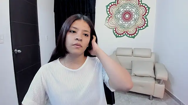 Candy fox 19 online show from 13, 2, 2026