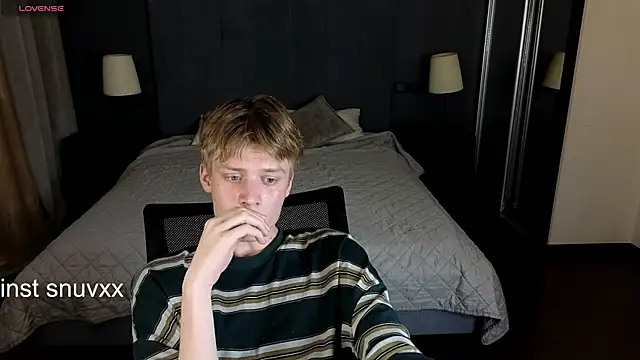 Snapshot of LouieEvans chatting on 21, 9, 2025 LouieEvans online show from 21, 9, 2025