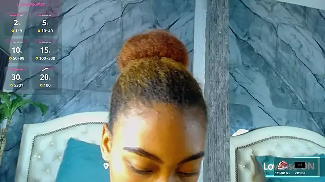 Alisha Ebonyy online show from 6, 10, 2025
