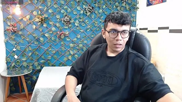 Snapshot of titanxero chatting on 18, 10, 2025 titanxero online show from 18, 10, 2025