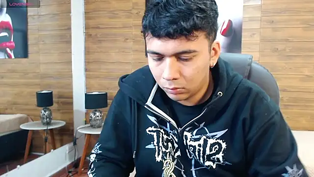 Snapshot of titanxero chatting on 22, 11, 2025 titanxero online show from 22, 11, 2025