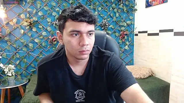 Snapshot of titanxero chatting on 29, 11, 2025 titanxero online show from 29, 11, 2025