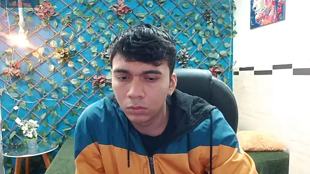 Snapshot of titanxero chatting on 1, 12, 2025 titanxero online show from 1, 12, 2025