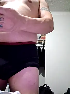 Snapshot of maxelbueno chatting on 6, 10, 2025 maxelbueno online show from 6, 10, 2025