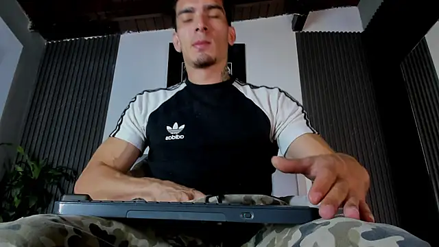 John Apolo1 online show from 17, 9, 2025