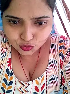 Hot-Pooja25 online show from 6, 2, 2026