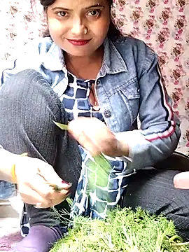 Hot-Pooja25 online show from 2, 2, 2026