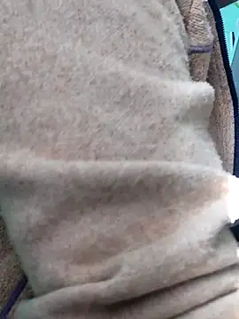 Hot-Pooja25 online show from 6, 1, 2026