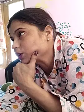 Hot-Pooja25 online show from 22, 4, 2026