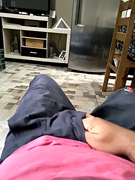 Enriquee147 online show from 16, 12, 2025