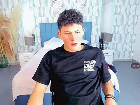 Axel savage online show from 21, 10, 2025