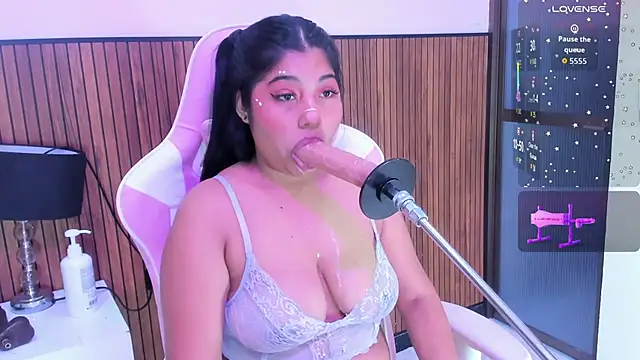 mysticlatina1 online show from 4, 11, 2025