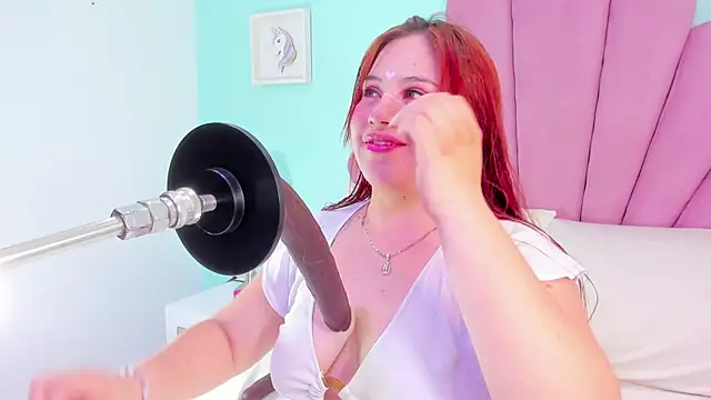 alana glasses online show from 23, 11, 2025