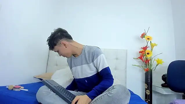 Party sex strovers online show from 23, 9, 2025