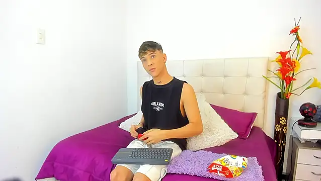 Party sex strovers online show from 15, 9, 2025