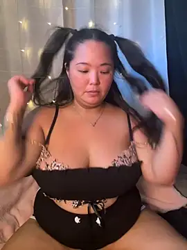 RealLifeWaifu online show from 19, 9, 2025