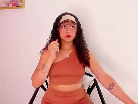 Sofiapassionne online show from 12, 11, 2025