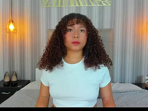 Sofiapassionne online show from 21, 7, 2026