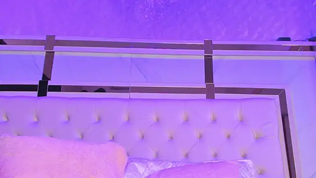 Cameron Hearts online show from 9, 2, 2026