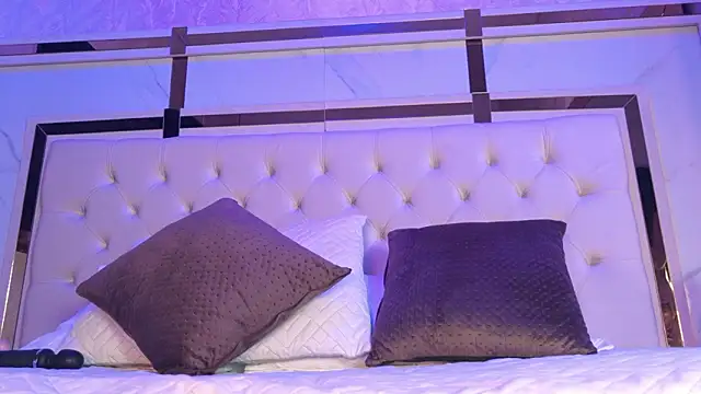 Cameron Hearts online show from 7, 3, 2026