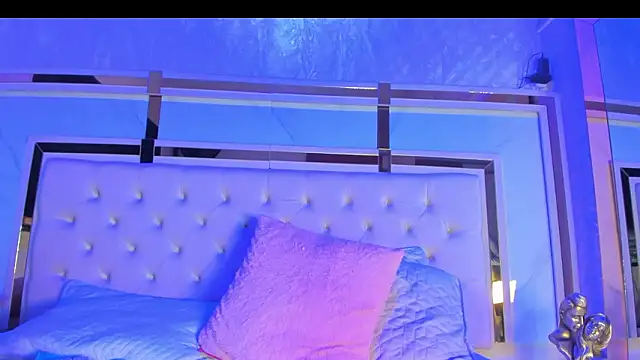 Cameron Hearts online show from 3, 2, 2026